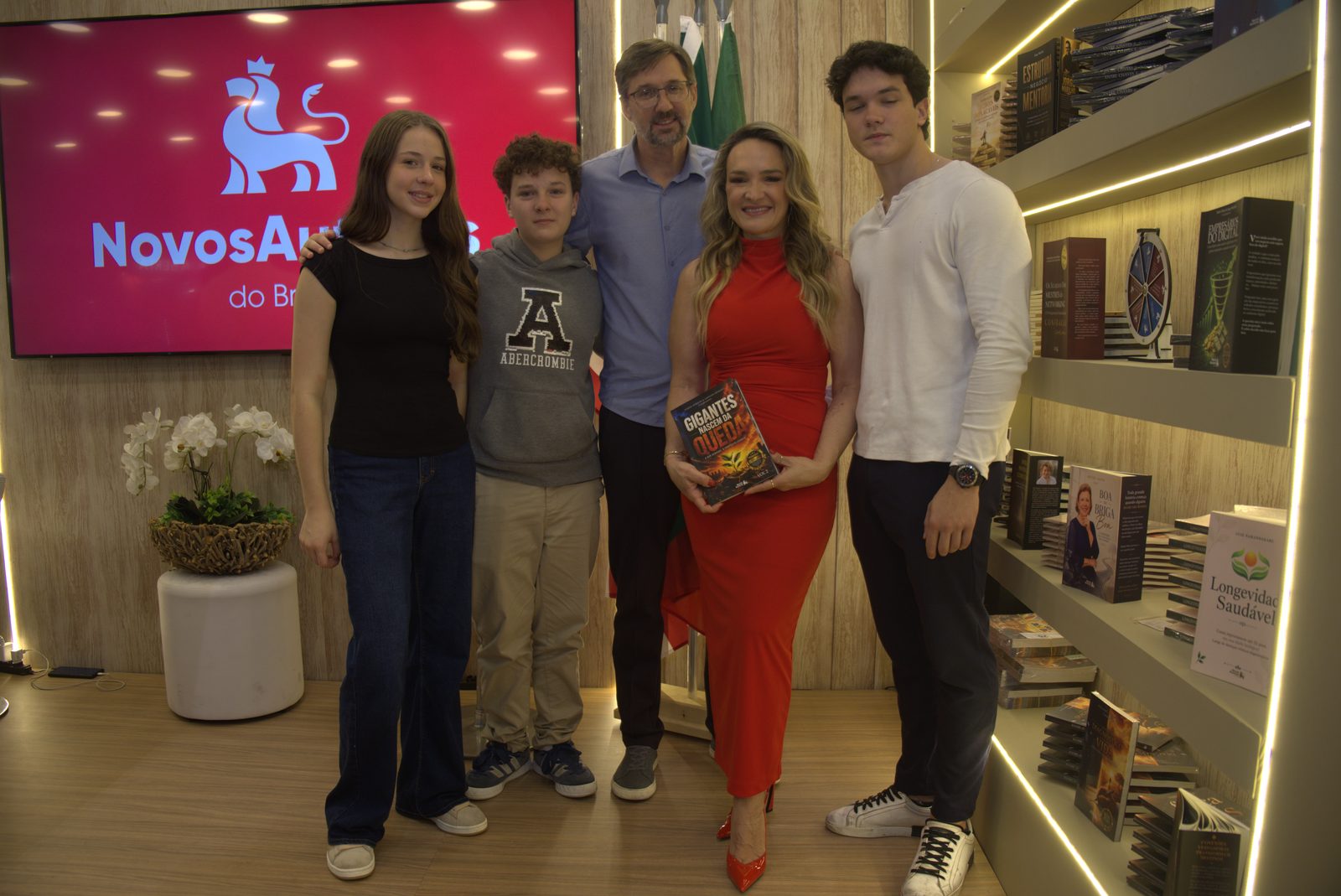 Autora em família na Bienal
